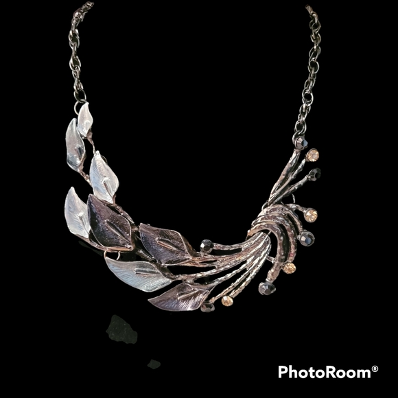 NWT- 22-26" Adjustable Grey and Black Necklace and Earring Set - Picture 5 of 5